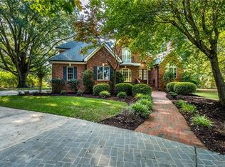 2915 Divot Ct, Matthews, NC 28104