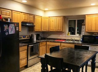 937 S Main Pl, Pendleton, OR 97801