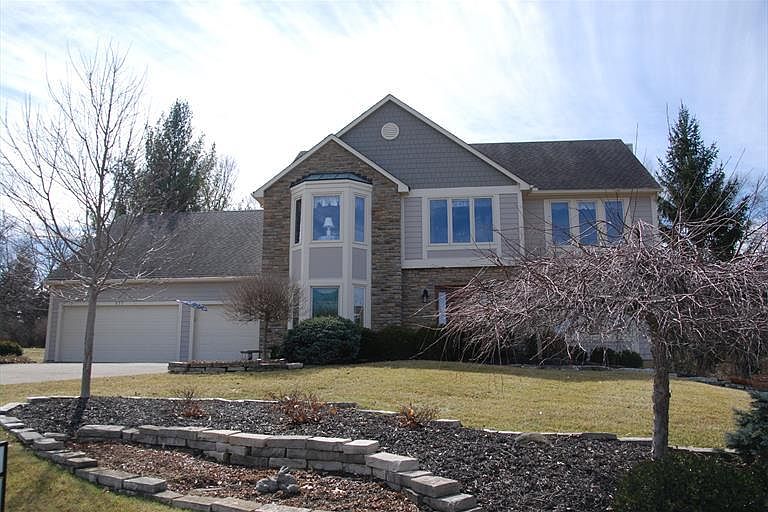 1st image of 577 Miami Crest Dr