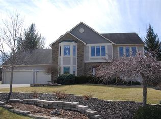577 Miami Crest Dr, Loveland, OH 45140