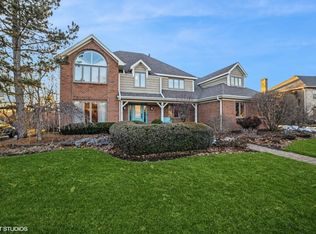 617 Steeplechase Rd, St Charles, IL 60174