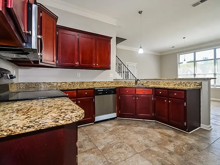 6157 Braybourne Main — Photo 9