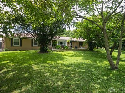 902 N Bickett Rd, Xenia, OH, 45385