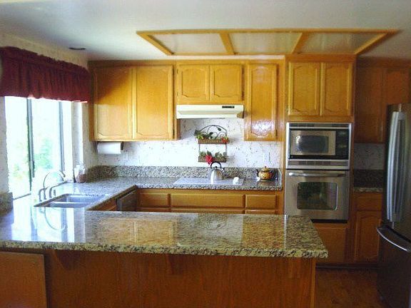 5th image of 14625 Plumwood St