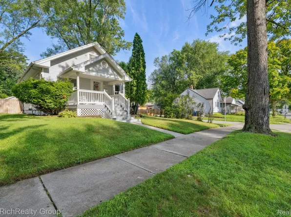 18515 Brady, Redford, MI 48240