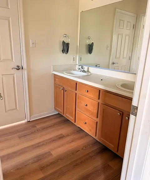 102 Martin Ct — Photo 10