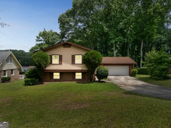 1496 Patricia Dr, Morrow, GA 30260