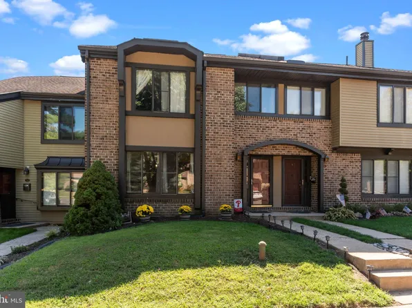 8 Bennington Pl, Newtown, PA 18940