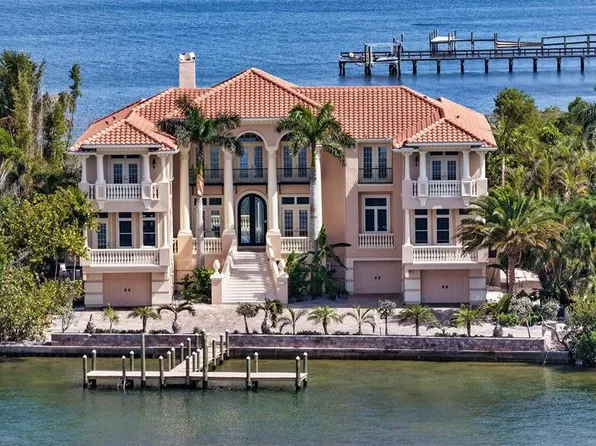 1356 Point Crisp Rd, Sarasota, FL 34242