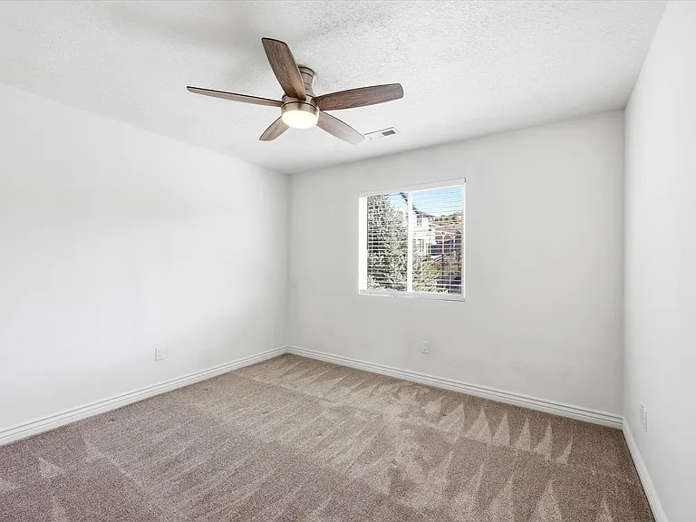 4412 N Foxtrail Dr — Photo 23