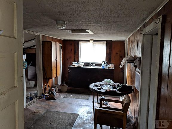 4th image of 1304 Township Road 2200n