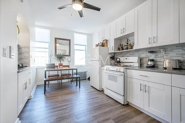 Rented by Brick&Mortar | media 11