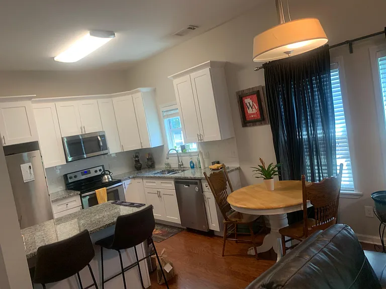 774 Welch St SW — Photo 6