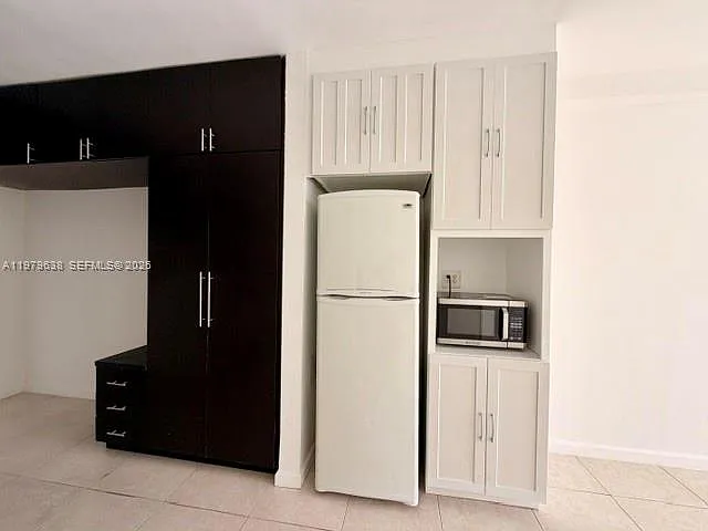 2445 Lake Pancoast Dr #7 — Photo 22