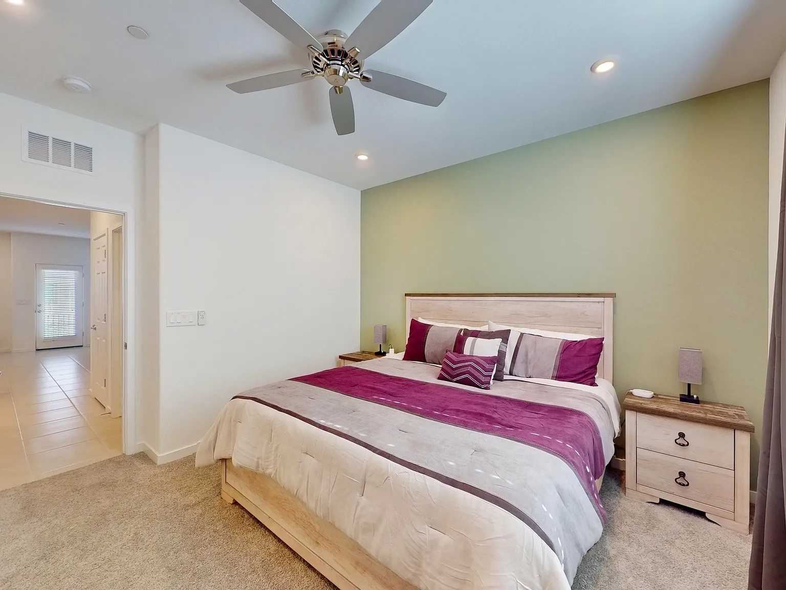 4 bed, 3.5 bath, 2041 sqft, $1,400 — Photo 2
