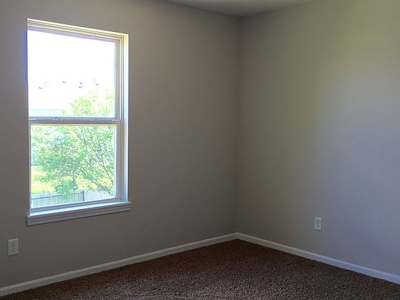 4th image of 501 Alton Dr