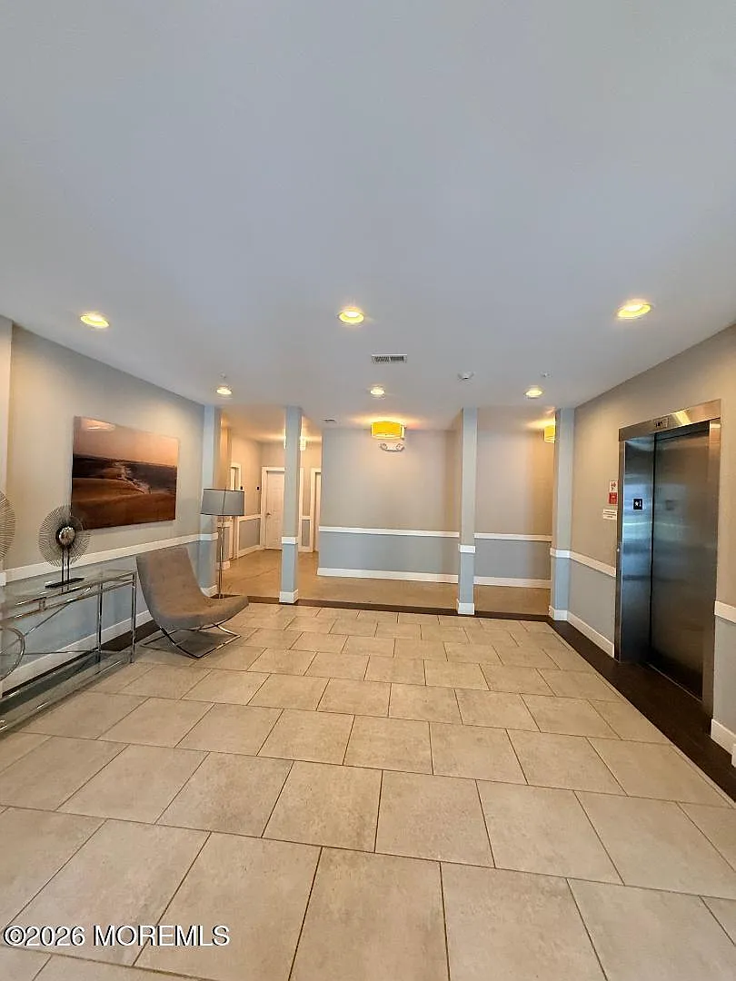 2 bed, 1308 sqft, $2,850 — Photo 3
