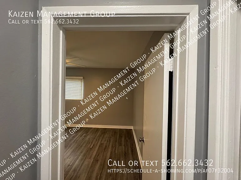 1862 Pine Ave #1 — Photo 14