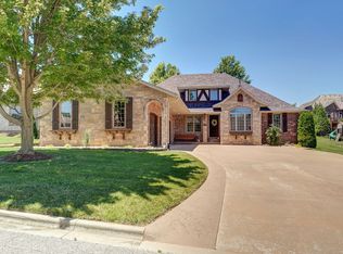 8316 Rolling Hills Dr, Nixa, MO 65714