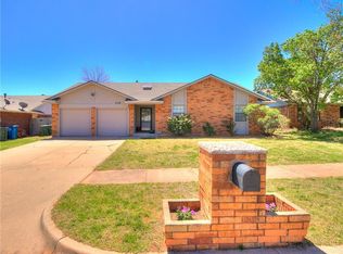 2108 Vanishing Trl, Edmond, OK 73013
