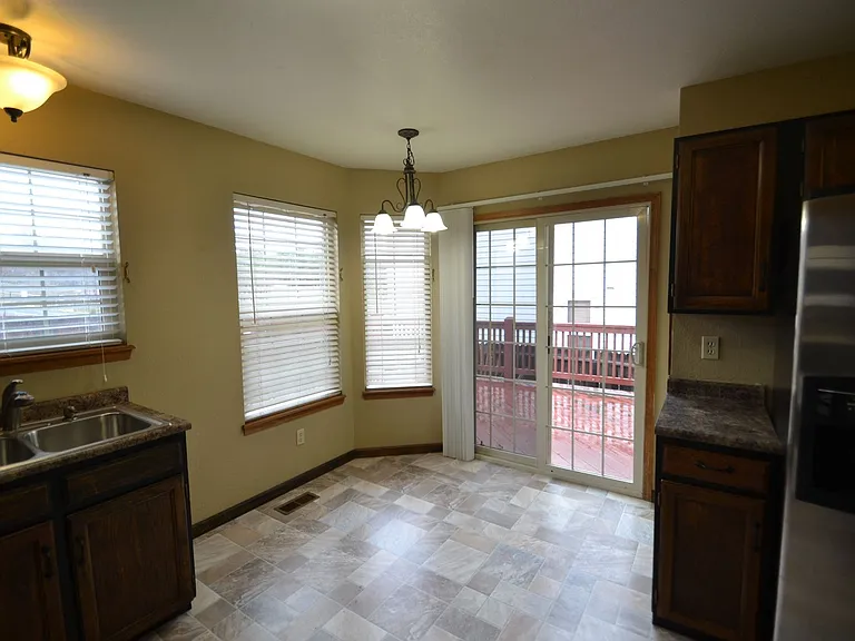830 Dancing Horse Dr — Photo 5