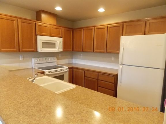 3rd image of 5214 167th St E