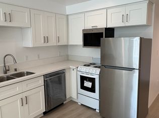 6707 Springpark Ave #21, Los Angeles, CA 90056