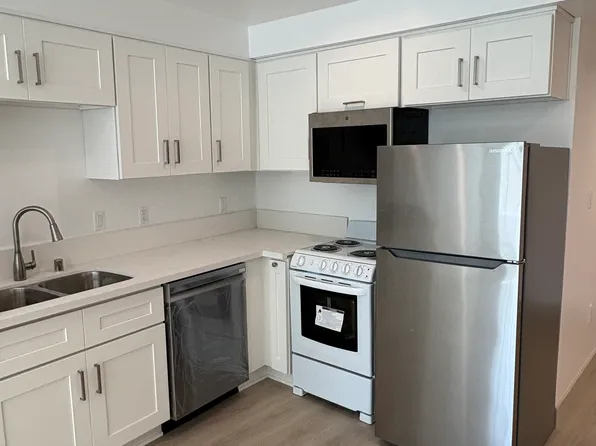 6707 Springpark Ave #21, Los Angeles, CA 90056