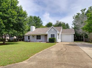 704 Naughton Dr, Crestview, FL 32536