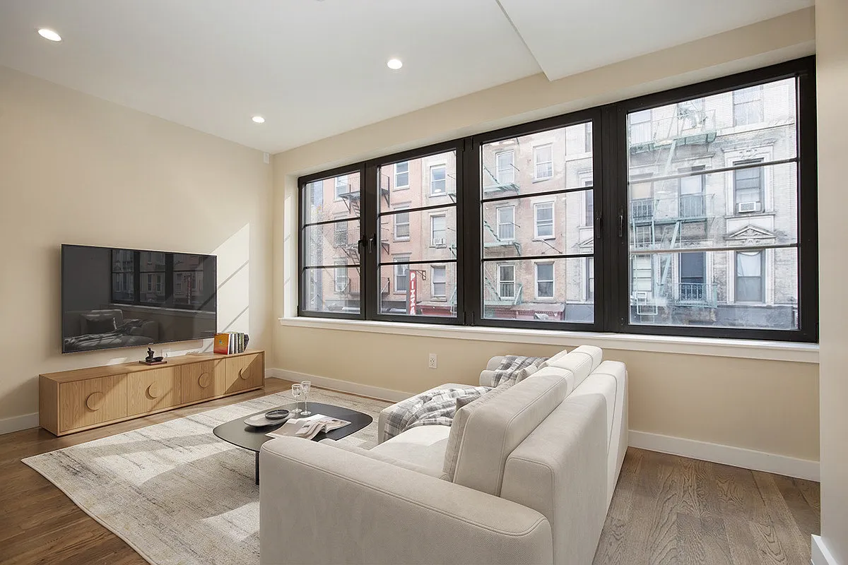 152 Ludlow Street — Photo 2