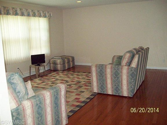 4th image of 1759 N Trafalgar Dr