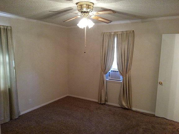 4th image of 109 Marion St