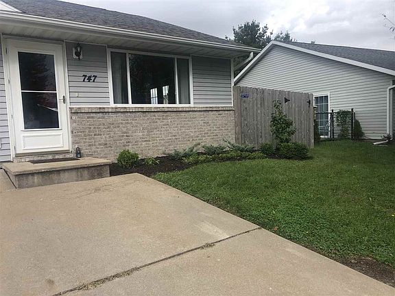 4th image of 747 Molly Dr