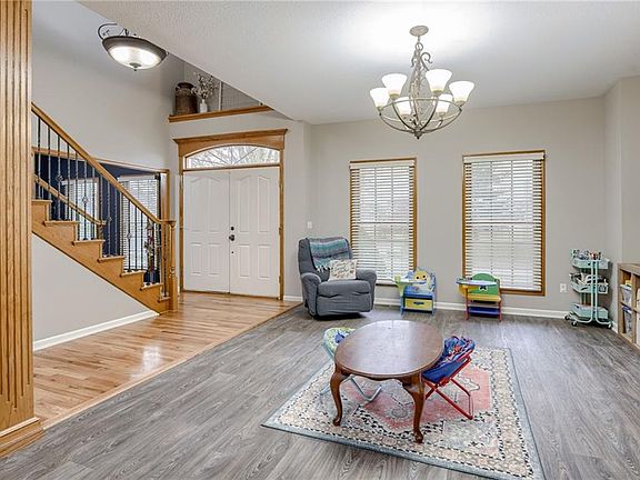 5th image of 1901 NE Wyndham Pl