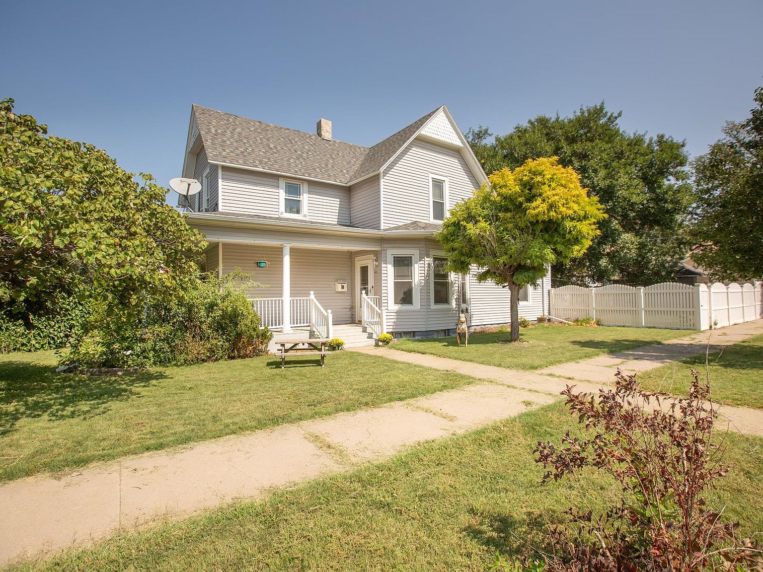 901 W 1st St, Mccook, NE 69001 MLS 33104 Zillow