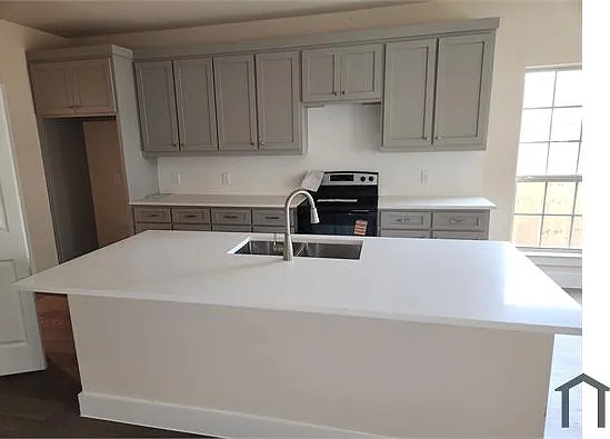 4203 Pickett St — Photo 10