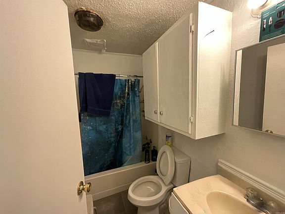 5th image of 2215 E 11th St