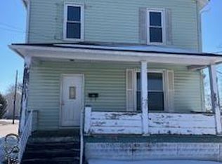 318 Olinger St, Meyersdale, PA 15552