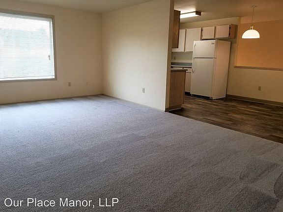 5th image of 1341 17th St SE APT A