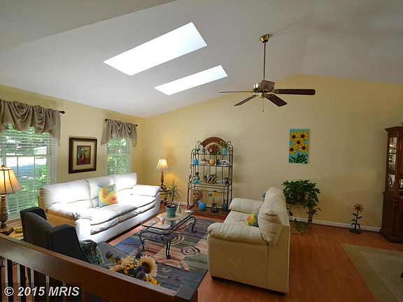 2nd image of 8011 Westbury Dr