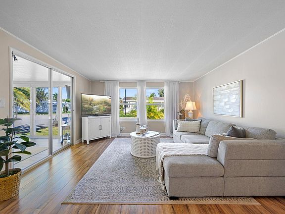 5th image of 1800 SW 83rd Terrace