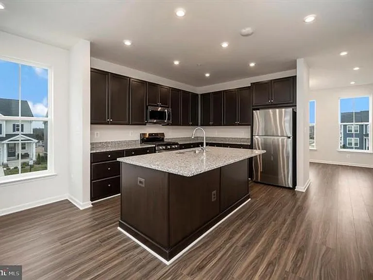 255 Aspen Rd #105 — Photo 9