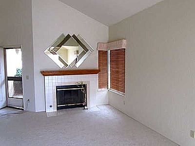 2nd image of 10298 Crossing Green Cir