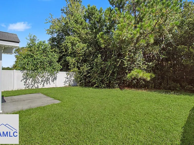 624 Amhearst Row — Photo 38