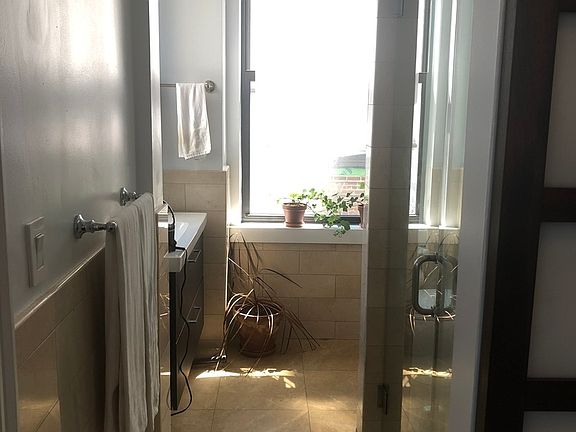 4th image of 31 Union Sq W APT 11E