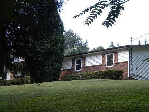 4th image of 140 Richards Dr
