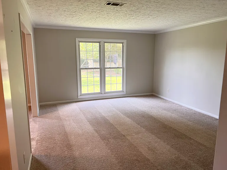 904 Chapel Ridge Dr — Photo 12