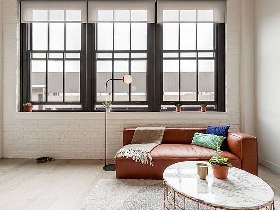 3rd image of 1600 Callowhill St #5868877