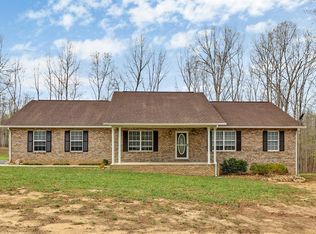 1150 Lincolnshire Dr, Crossville, TN 38555