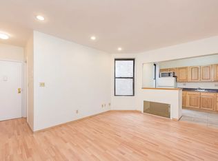 25-73 37th St #2F, Astoria, NY 11103